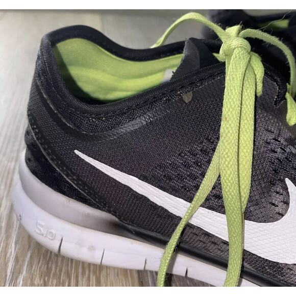 Nike Free 5.0 TR Fit 5 Women’s US Size 6.5 Running Shoes Black Volt 704695-014 - Picture 4 of 12